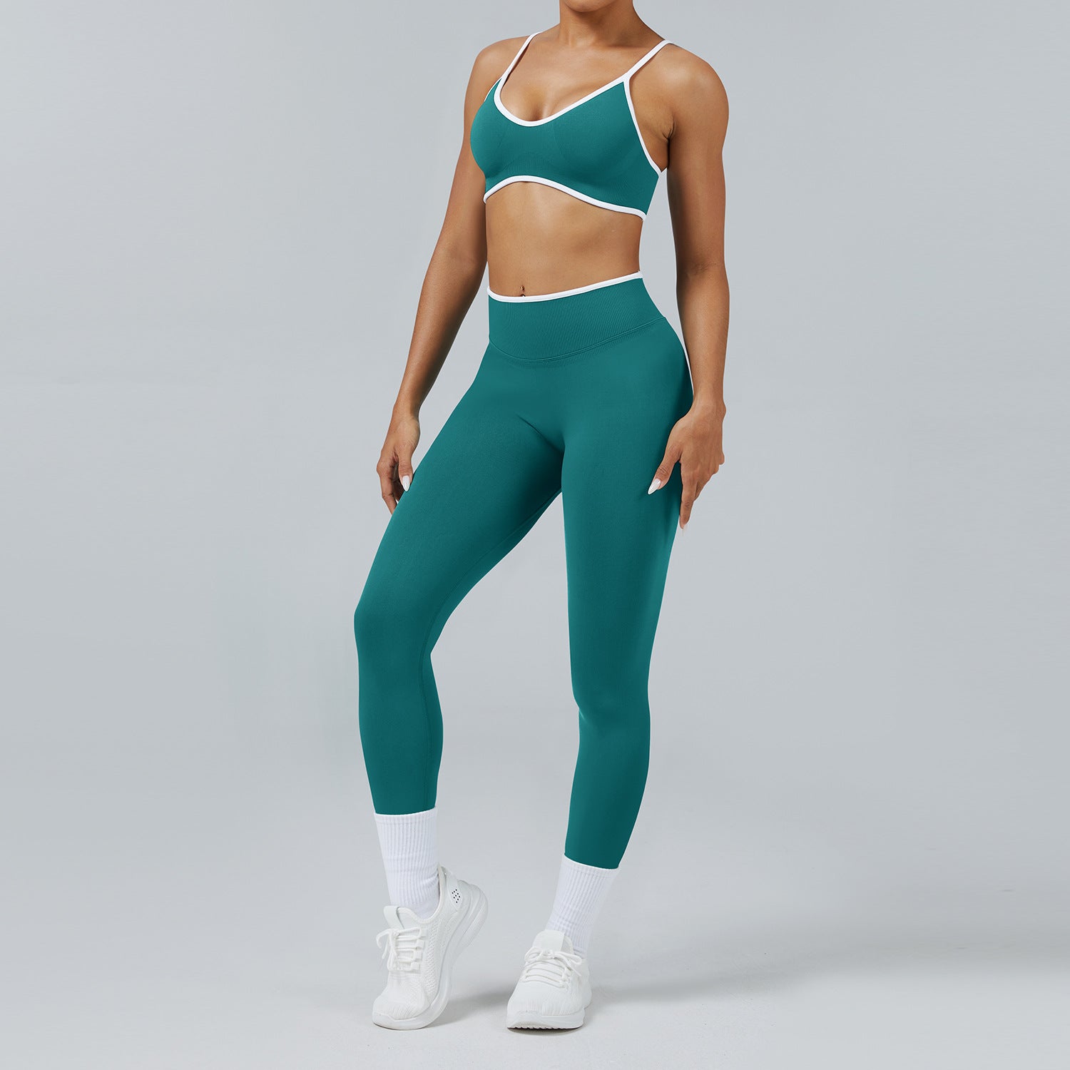 Seamless Back-Support Yoga and Fitness Set for Running Workouts